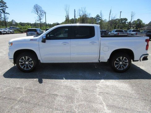 New 2025 Chevrolet Silverado 1500 LT image 8