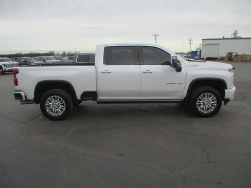 Used 2021 Chevrolet Silverado 3500 High Country w/ Z71 Off-Road Package image 3