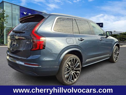New 2026 Volvo XC90 B6 Plus w/ Protection Package Premier image 4