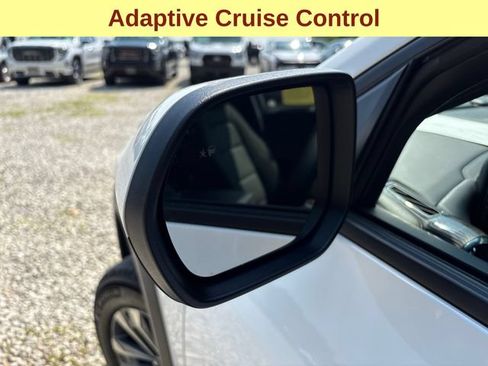 Used 2025 Chevrolet Equinox LT AWD/4WD image 7