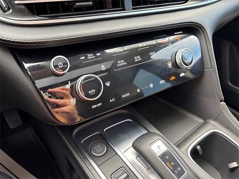 Used 2023 INFINITI QX60 Sensory image 17