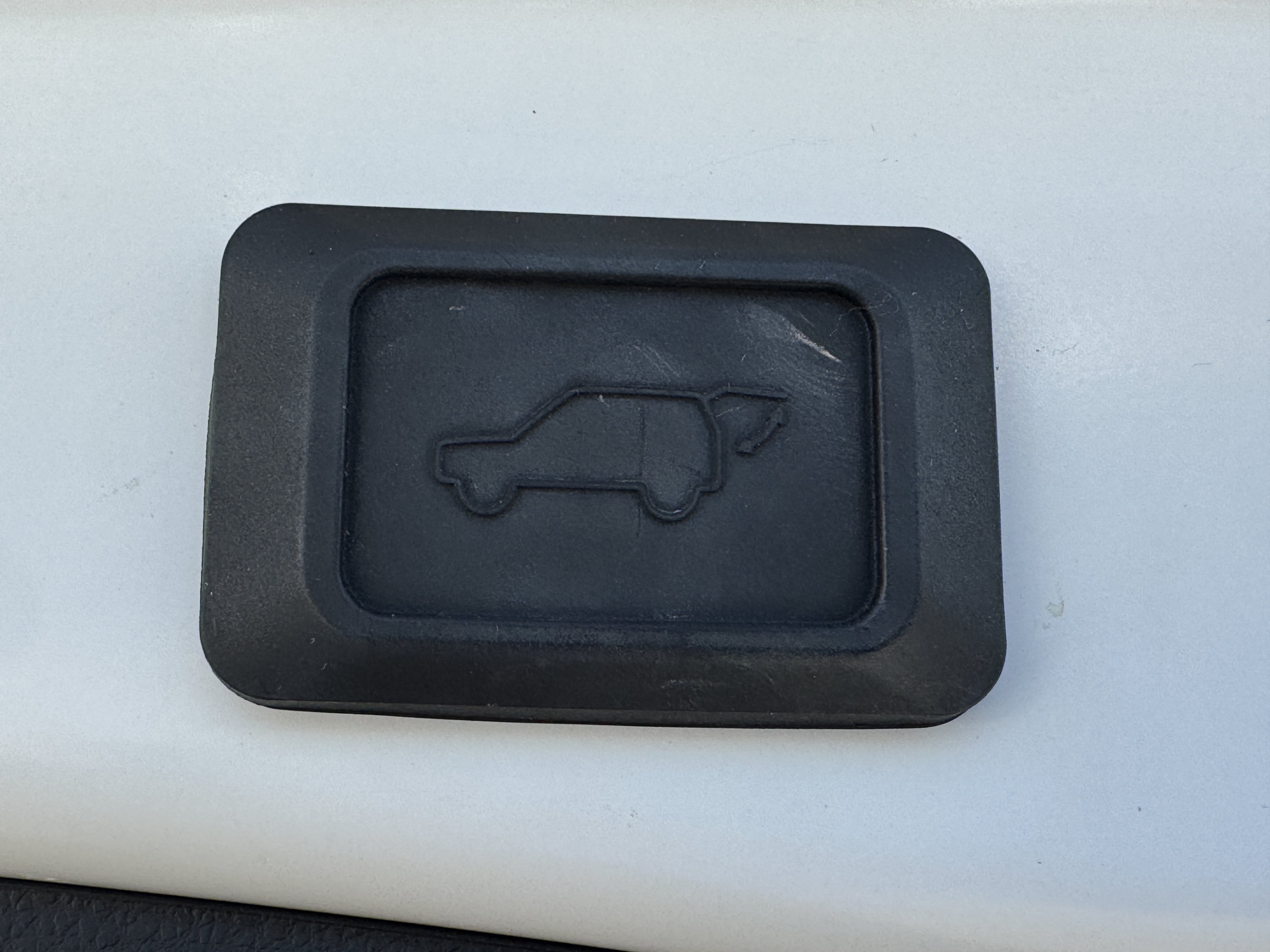 Used 2023 Toyota RAV4 SE w/ Weather & Moonroof Package AWD/4WD image 16