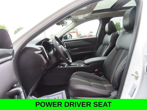 Used 2025 MAZDA CX-50 AWD 2.5 S w/ Premium Package image 18