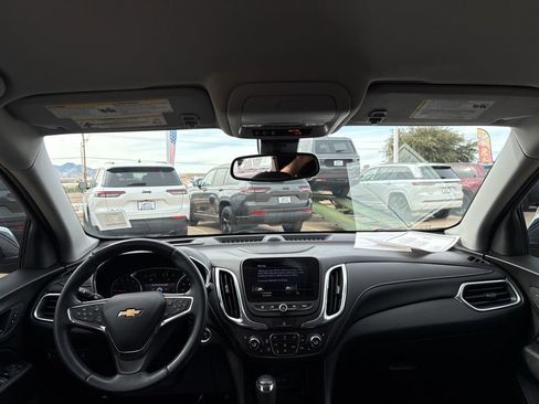 Used 2021 Chevrolet Equinox Premier image 40