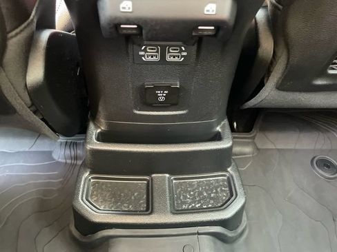 Used 2023 Jeep Wrangler Unlimited Rubicon 4xe AWD/4WD image 19