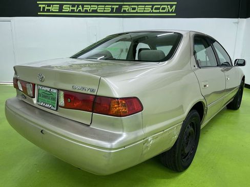 Used 2000 Toyota Camry CE image 10
