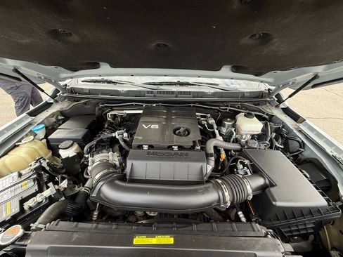 Used 2022 Nissan Frontier PRO-4X image 30