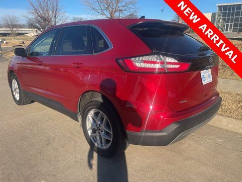 Used 2021 Ford Edge SEL w/ Convenience Package image 5