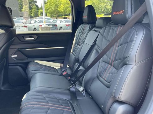 New 2025 Nissan Armada PRO-4X w/ Pro-4X Premium Package image 11