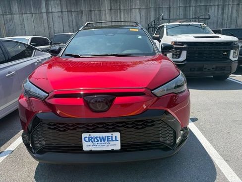 Used 2025 Toyota Corolla Cross AWD Hybrid image 2