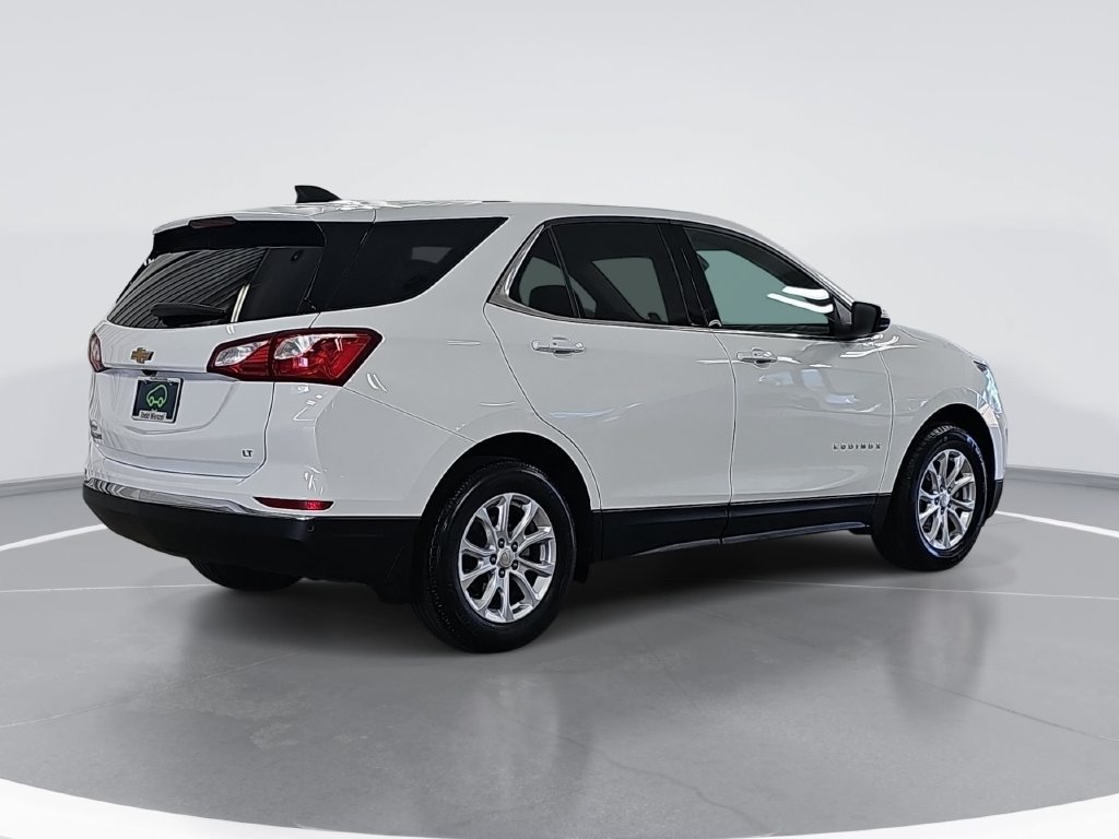 Used 2019 Chevrolet Equinox LT w/ Driver Convenience Package FWD image 3