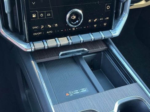 New 2026 GMC Acadia Denali w/ Super Cruise Package image 32