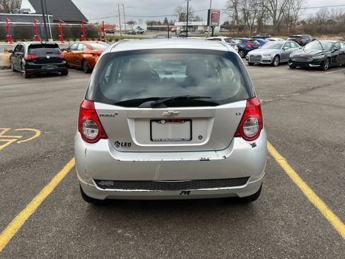 Used 2011 Chevrolet Aveo5 LT w/ Power and Convenience Package image 6
