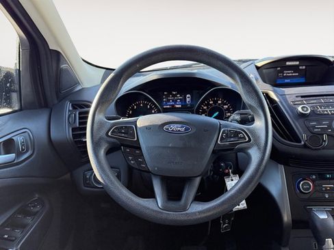 Used 2017 Ford Escape SE image 13