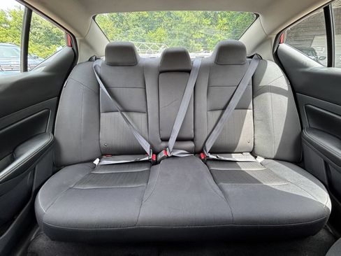 Used 2025 Nissan Altima 2.5 SV FWD image 33