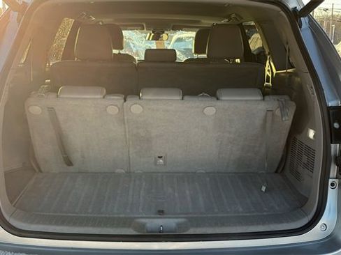 Used 2017 Toyota Highlander XLE image 28