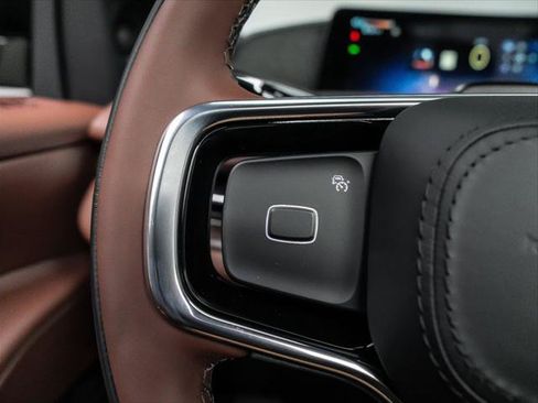 New 2026 Lincoln Navigator Reserve AWD/4WD image 23