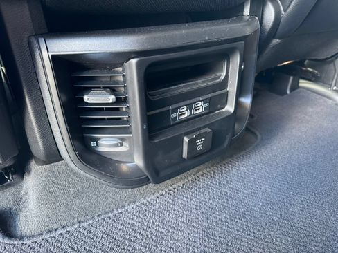Used 2021 RAM 1500 Laramie w/ Off Road Group AWD/4WD image 34