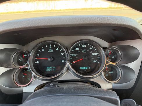 Used 2010 GMC Sierra 3500 W/T w/ Snow Plow Prep Package image 24