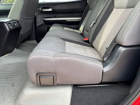 Used 2014 Toyota Tundra SR5 w/ SR5 Upgrade Package AWD/4WD image 19