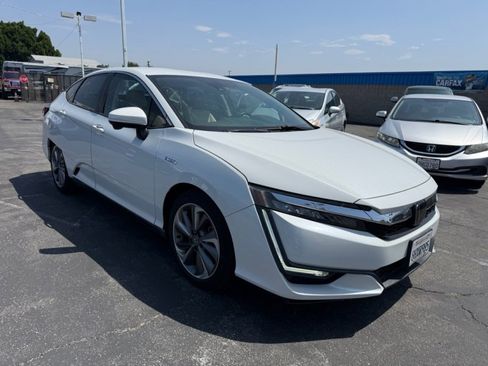 Used 2018 Honda Clarity Touring image 5