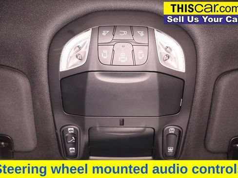 Used 2022 Chrysler Pacifica Limited w/ Uconnect Theater Family Group image 21