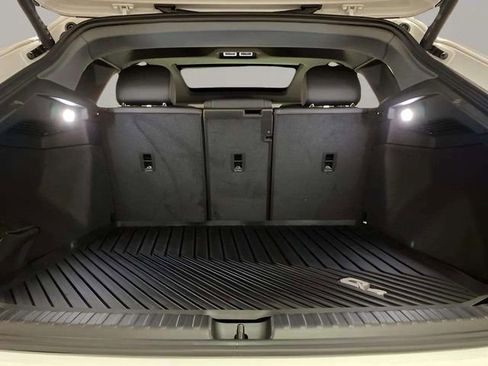 Used 2024 Audi Q4 e-tron Premium Plus w/ Premium Plus image 89