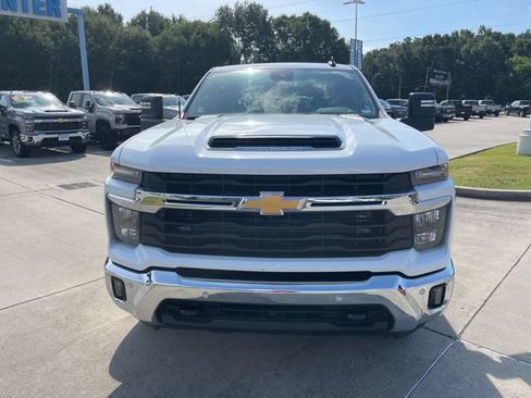 Used 2025 Chevrolet Silverado 2500 LT w/ Safety Package AWD/4WD image 11
