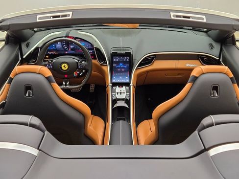 Used 2026 Ferrari Roma Spider RWD image 23