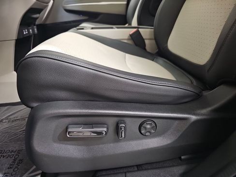 Used 2026 Honda Odyssey Elite image 31