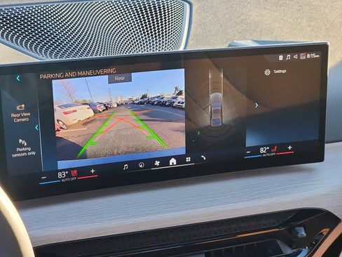 Used 2025 BMW 330i xDrive Sedan w/ Convenience Package image 15