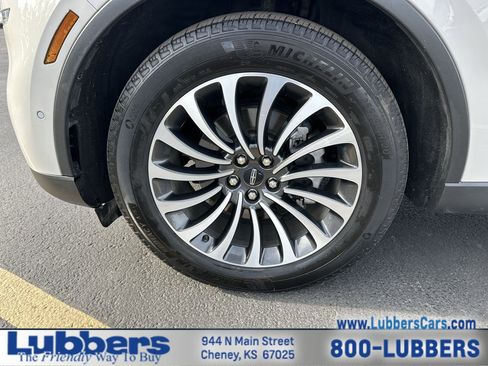 Used 2023 Lincoln Aviator Reserve w/ Equipment Group 201A image 10