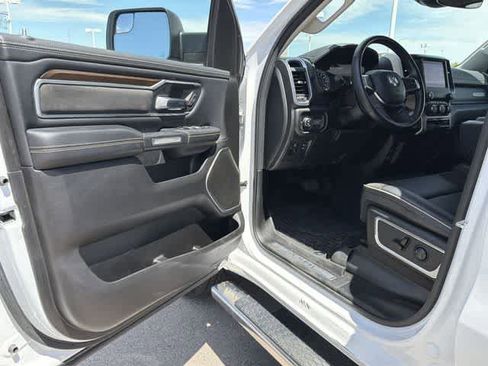 Used 2022 RAM 1500 Laramie AWD/4WD image 10