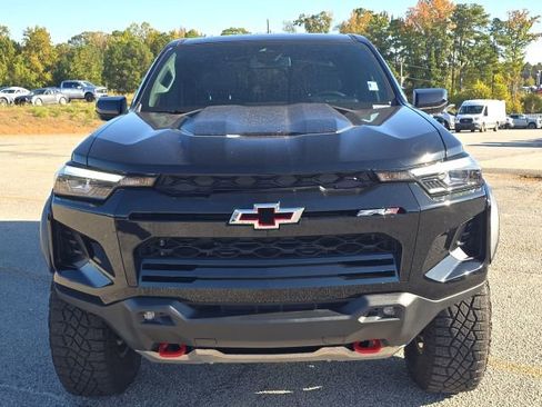 Used 2024 Chevrolet Colorado ZR2 image 8