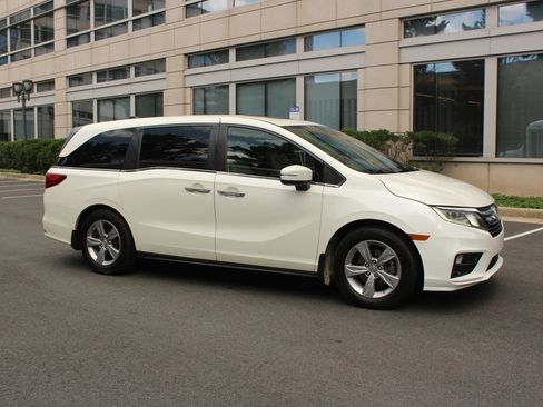 Used 2019 Honda Odyssey EX-L image 2