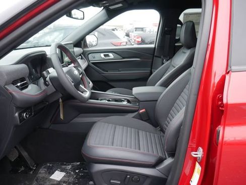 New 2026 Ford Explorer ST-Line w/ ST-Line Street Pack image 2
