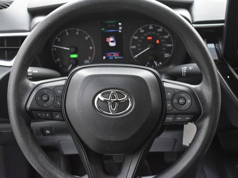 Used 2024 Toyota Corolla LE image 18