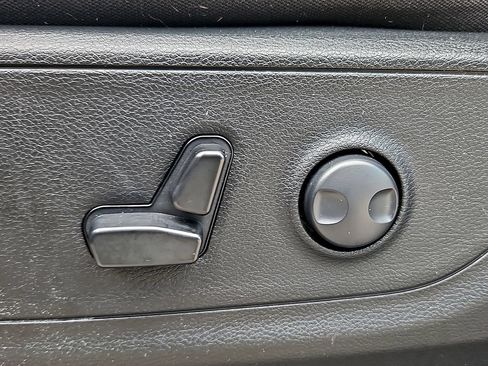 Used 2024 RAM 1500 Big Horn AWD/4WD image 27