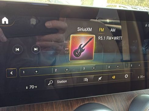 Used 2022 Mercedes-Benz GLC 300 4MATIC w/ Premium Package Lite image 31