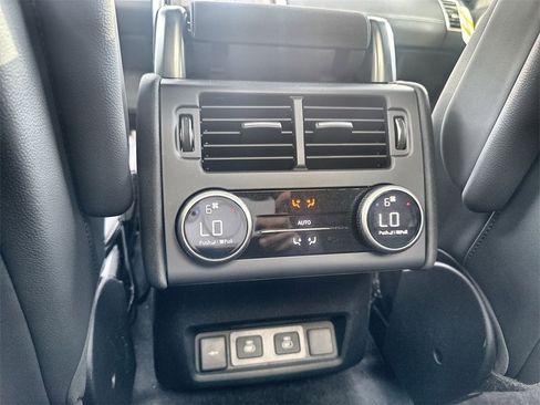 New 2026 Land Rover Discovery Limited Edition image 16