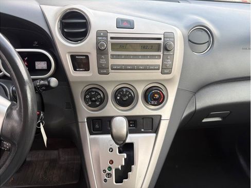 Used 2009 Toyota Matrix XRS FWD image 16
