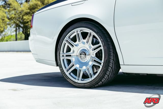 Used 2017 Rolls-Royce Ghost RWD image 70