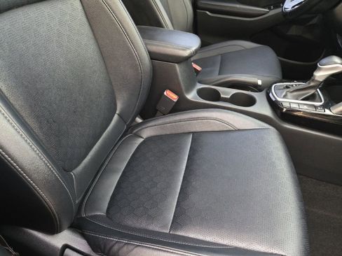 Used 2022 Kia Seltos EX image 25