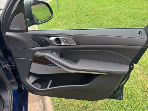 Used 2026 BMW X7 xDrive40i AWD/4WD image 31