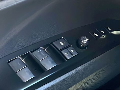 Used 2025 Toyota Camry XLE w/ Premium Plus Package FWD image 18