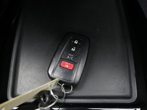 Used 2021 Toyota Prius Prime LE w/ Carpet Mat Package (TMS) FWD image 50