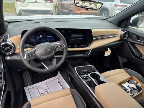 New 2026 Chevrolet Equinox ACTIV w/ Convenience Package III image 8