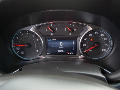 Used 2024 Chevrolet Equinox LT FWD image 32