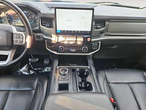 Used 2024 Ford Expedition Max XLT RWD image 11