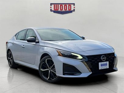 New 2025 Nissan Altima 2.5 SR